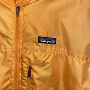 Mango patagonia windbreaker
